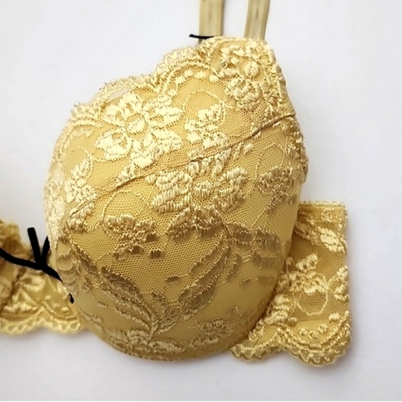 ⭐️2/ $30⭐️ La Vie en Rose Yellow Satin Lace Underwire Push Up Bra 34C - Picture 8 of 14